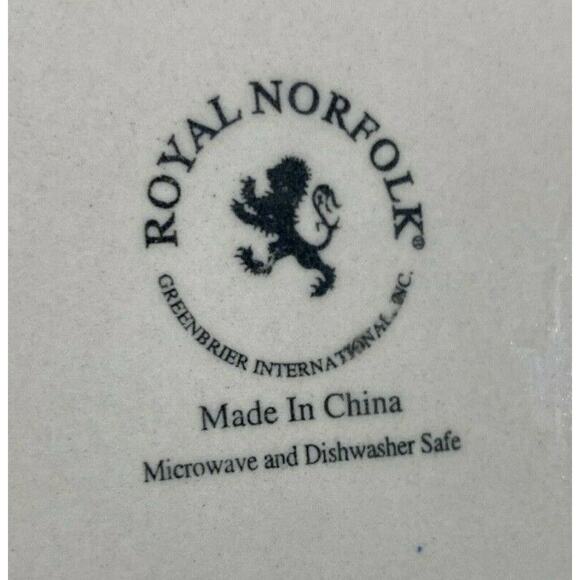 Royal Norfolk 10 3/4" Dinner Plate Rooster Center Blue & White Porcelain Ceramic - Picture 4 of 4